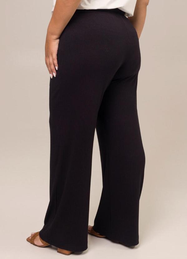 Cess - Calça Reta Plus Size Diana Canelada Preto 5