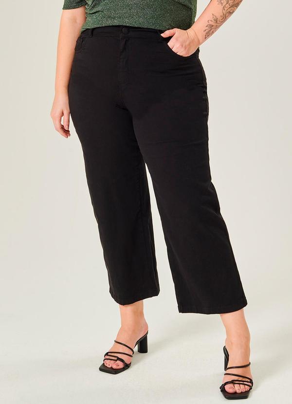 Lisamour - Calça Wide Leg Cropped em Sarja Preto