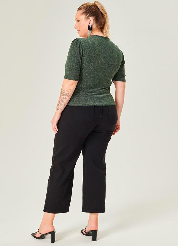 Lisamour - Calça Wide Leg Cropped em Sarja Preto 4