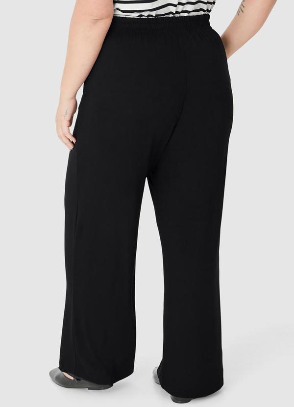 Malwee - Calça Wide Leg em Moletinho Plus Preto 2