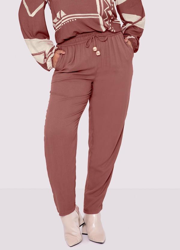 Lunender Mais Mulher - Calça Reta Plus Size em Viscose com Bolso Bordo