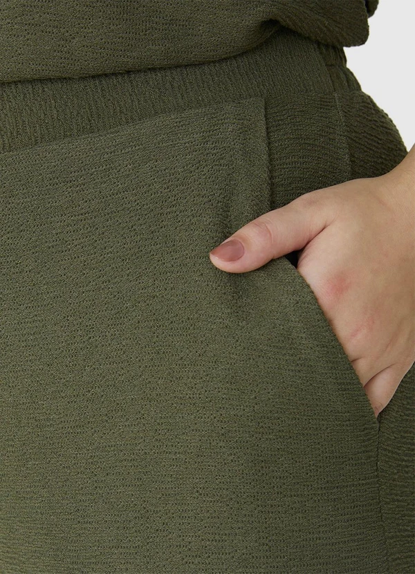 Malwee - Calça Reta Texturizada PlusVerde Militar 5