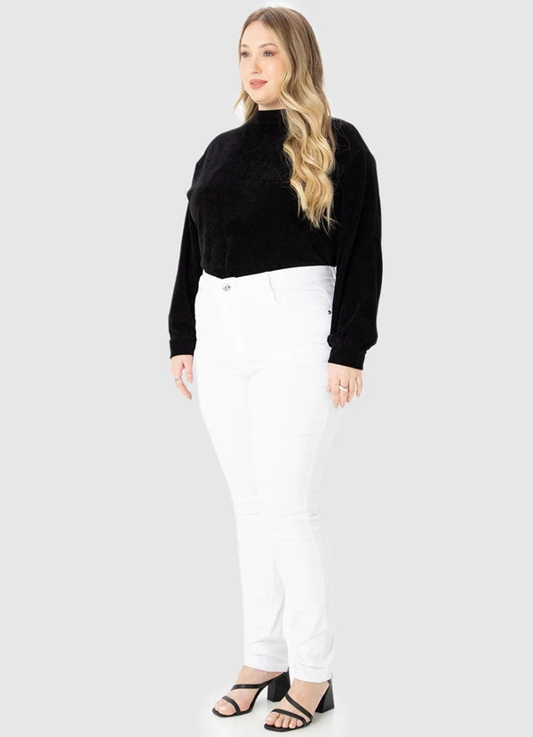 Malwee - Calça Branca Skinny em Sarja Flex Plus 7