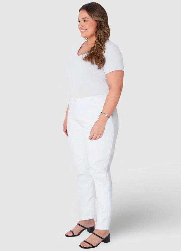 Malwee - Calça Branca Skinny em Sarja Flex Plus 7