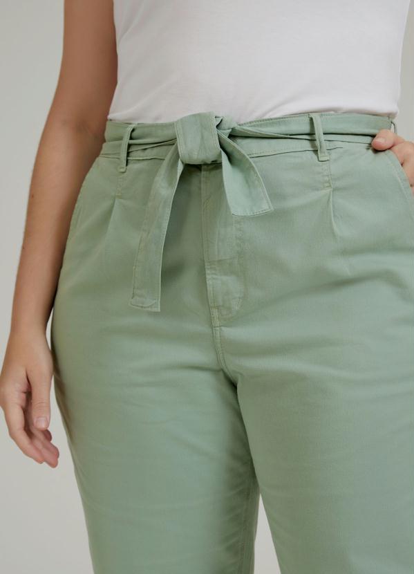Lunender Mais Mulher - Calça Sarja com Elastano Verde 5