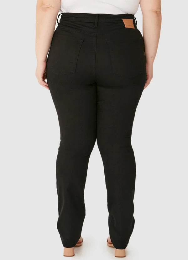 Malwee - Calça Skinny em Sarja PlusPreto 2