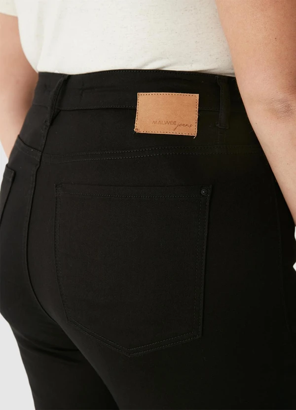 Malwee - Calça Skinny em Sarja PlusPreto 9