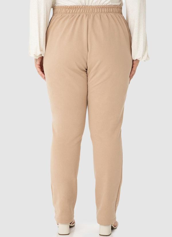 Malwee - Calça Feminina Jogger em Moletom Plus Bege 2