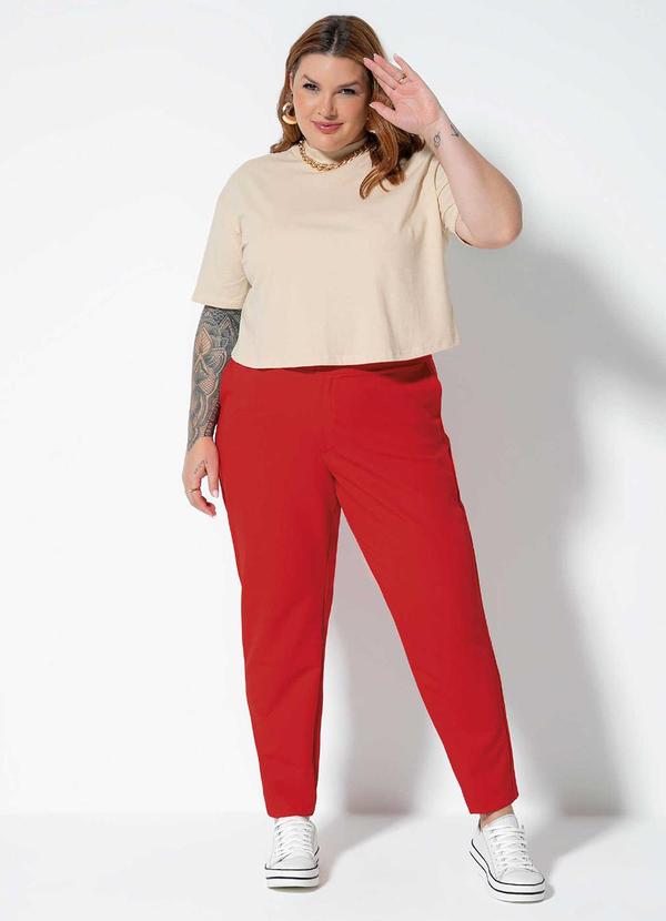 Cativa Plus Size - Calça Feminina Plus Size em Alfaiataria Vermelho 3