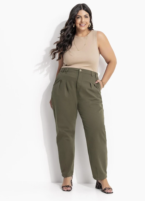 Marguerite - Calça Mom Verde em Sarja 13