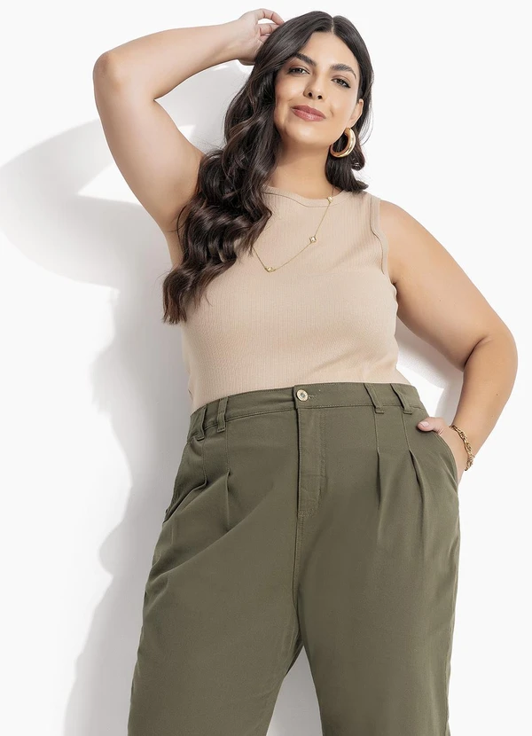 Marguerite - Calça Mom Verde em Sarja 8