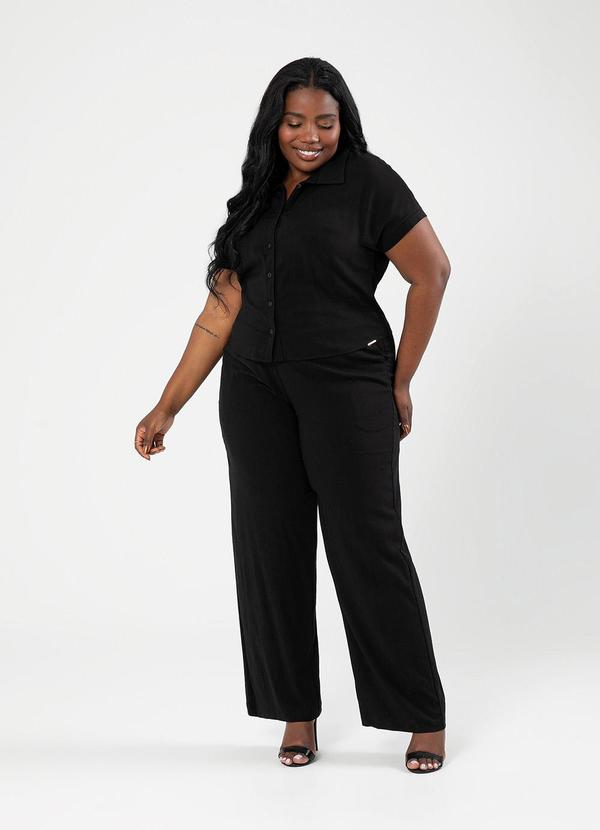 Cativa - Camisa Plus Size Gola Polo em Viscose Preto 4