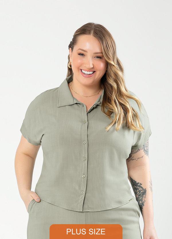 Cativa Camisa Plus Size Gola Polo em Viscose Verde