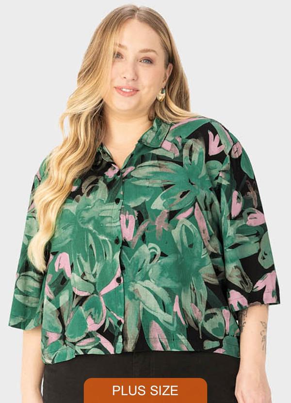 Malwee Plus - Camisa Verde Tropical em Viscose
