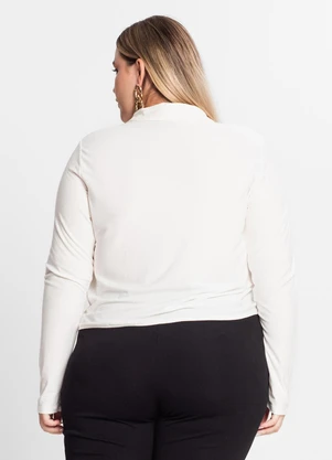Secret Glam - Camisa Feminina Plus Size em Viscose Bege - SECRET GLAM