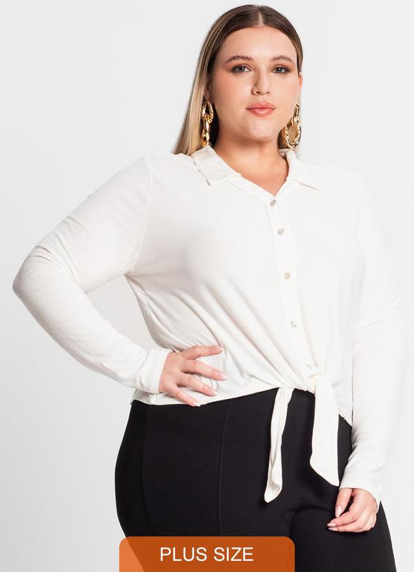 Secret Glam - Camisa Feminina Plus Size em Viscose Bege