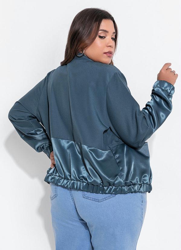 Outlet - Casaco Plus Size Verde com Bolsos 2