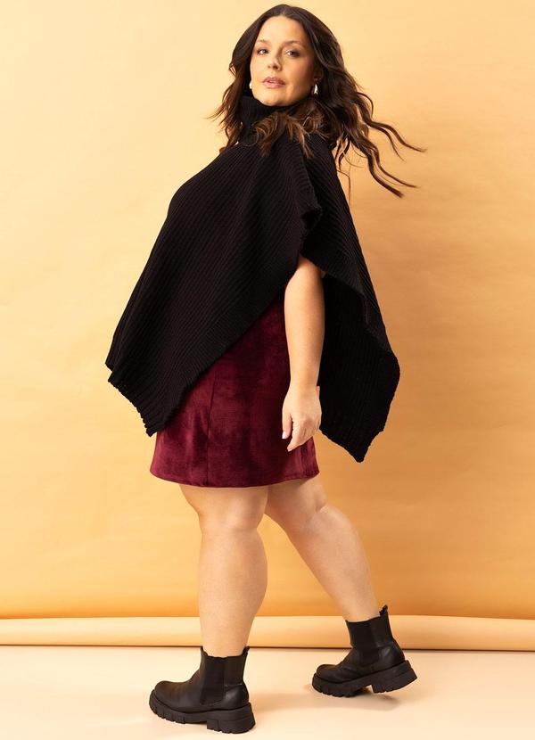 Marguerite - Poncho Preto em Tricô 3