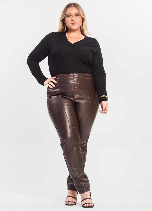 Secret Glam - Blusão Feminino Plus Size Decote V Preto 3