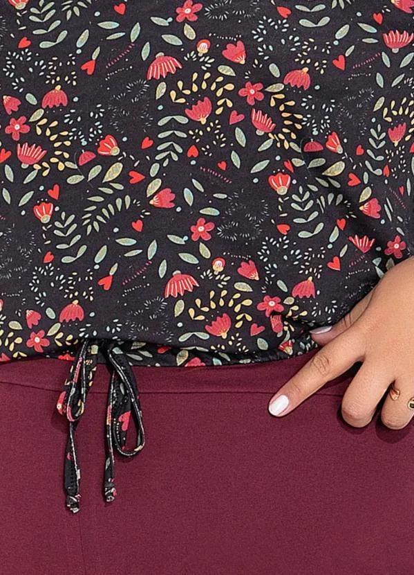 Marguerite - Blusa Ciganinha Floral Preta Plus Size 3