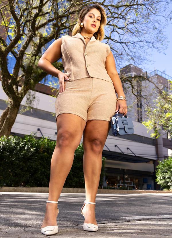 Marguerite - Colete Bege em Malha Texturizada. 2