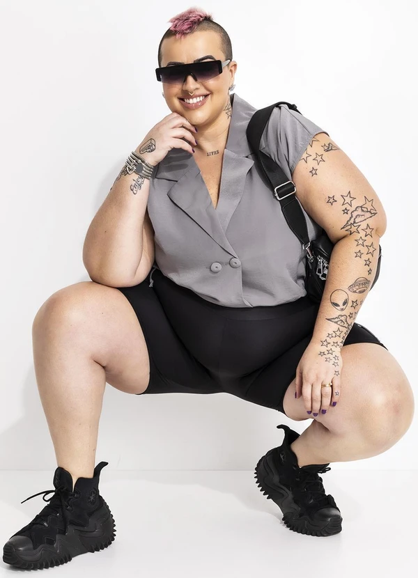 Marguerite - Colete Cinza em Crepe Plano 15