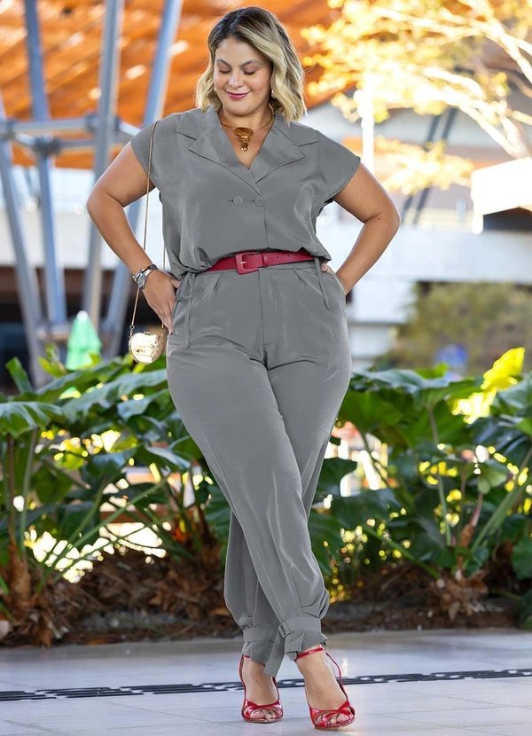 Marguerite - Colete Cinza em Crepe Plano 2