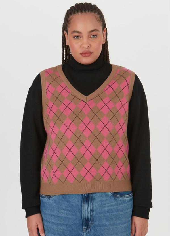 Malwee Plus - Colete de Tricô Xadrez Plus Size Feminino Rosa 4