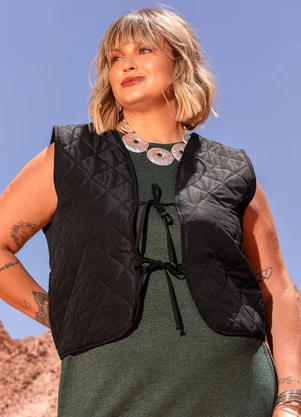 Marguerite - Colete Preto em Malha Matelassê - MARGUERITE