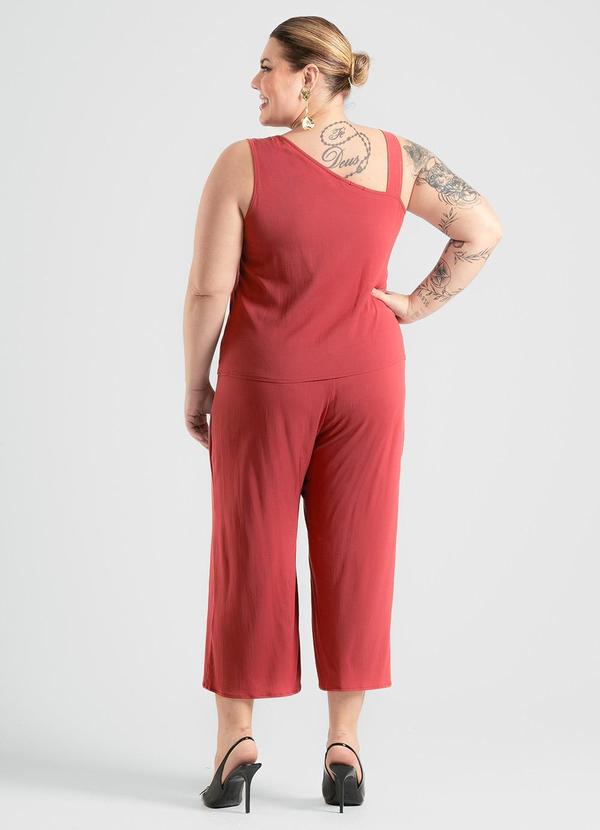 Cativa - Conjunto Plus Size em Viscose Marrom Escuro