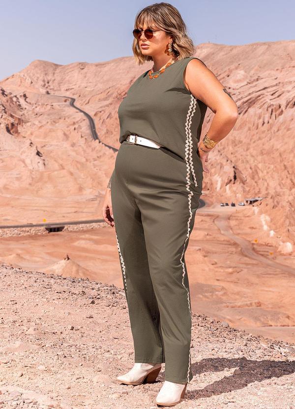 Marguerite - Conjunto Verde Militar em Malha de Algodão 3