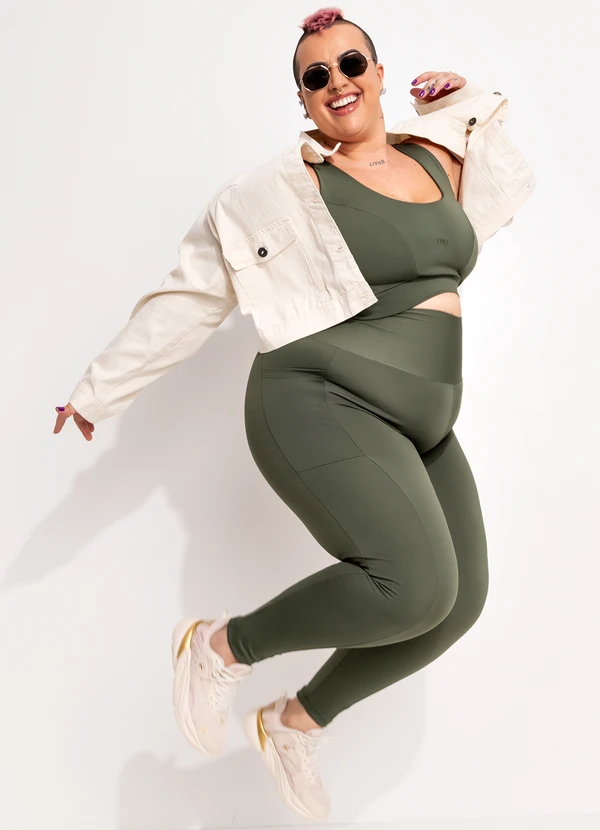 Marguerite - Top Verde Militar em Malha Suplex com Uv 8