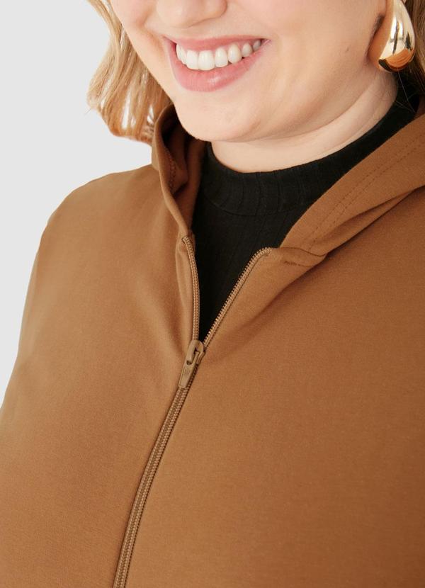 Malwee - Jaqueta Feminina em Moletom Plus Marrom 5