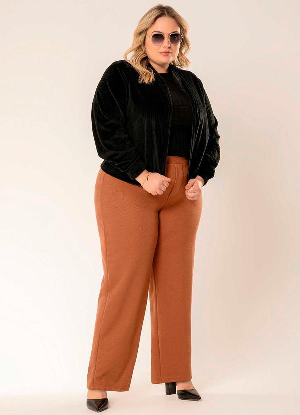 Cativa - Jaqueta Feminina Plus em Tecido Aveludado Preto 2