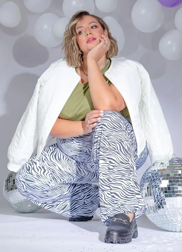 Marguerite - Jaqueta Matelassada Off White Cropped Plus Size 5