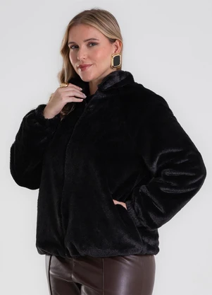 Secret Glam - Jaqueta Peluciada Plus Size Preto - SECRET GLAM