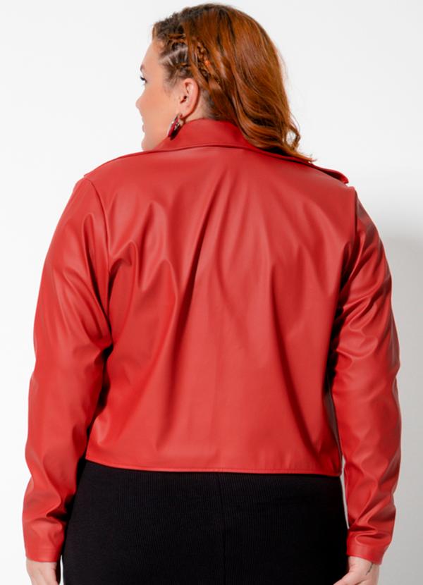 Cativa Plus Size - Jaqueta Plus Size em Material Sintético Vermelho 2