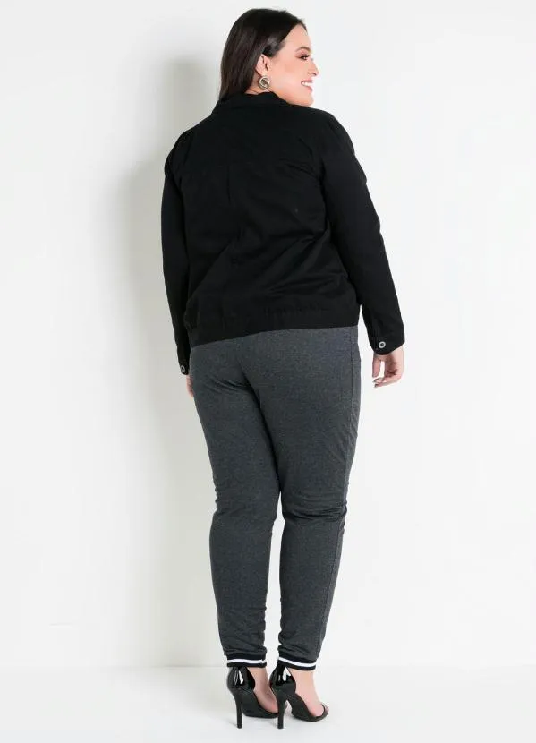Marguerite - Jaqueta Preta Plus Size com Bolso Decorativo 2
