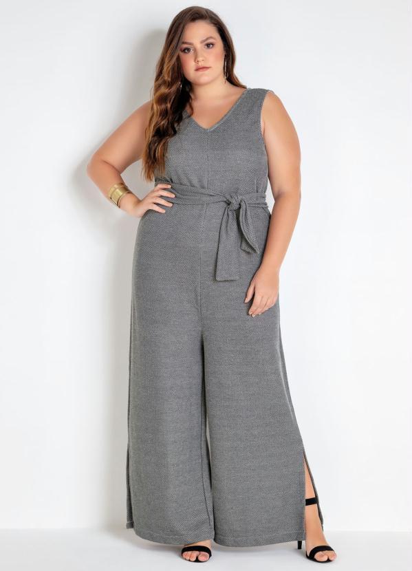 Mink - Macacão Plus Size Cinza com Amarração e Fenda