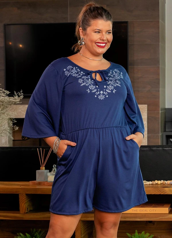 Marguerite - Macaquinho Azul Marinho em Poliviscose