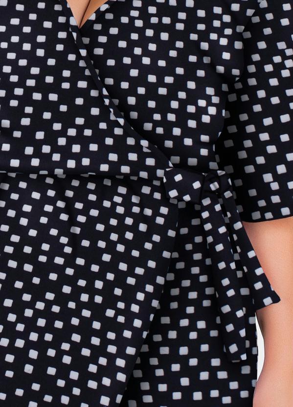 Marguerite - Macaquinho Geométrico Preto com Saia Plus Size 3