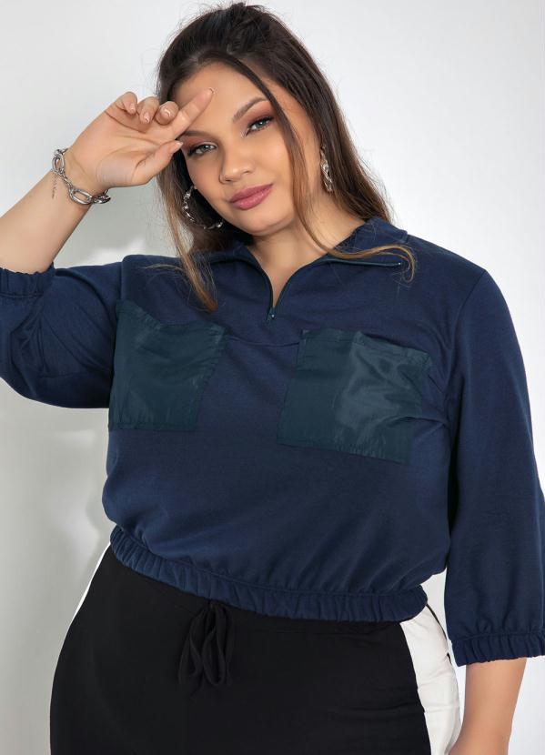 Outlet - Casaco Plus Size Azul com Decote de Zíper 3