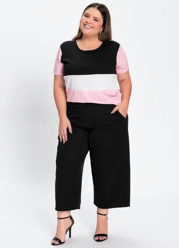 Marguerite - Calça Pantacourt Preta com Bolsos Plus Size 3