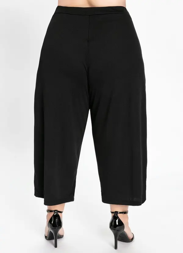 Marguerite - Calça Pantacourt Preta com Bolsos Plus Size 6