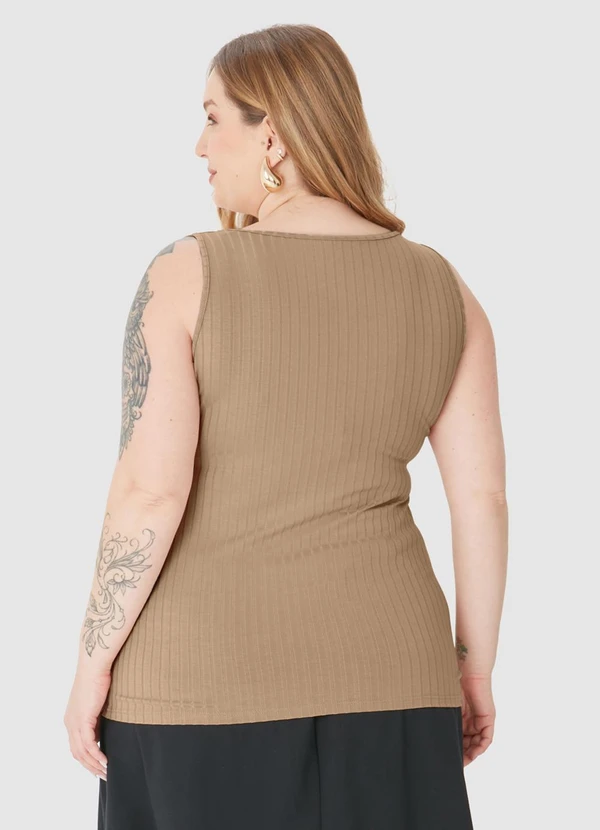 Malwee - Blusa Canelada Decote V Plus Bege 3