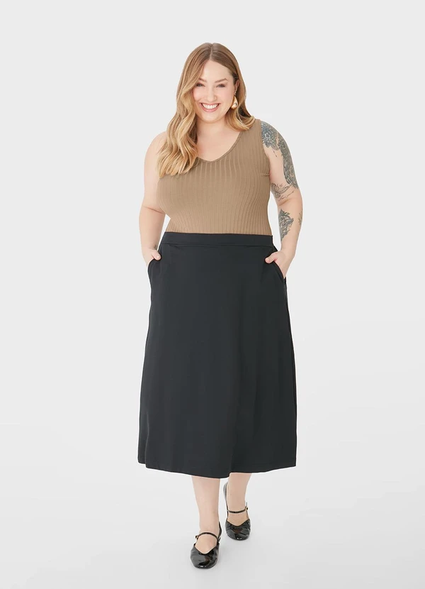 Malwee - Blusa Canelada Decote V Plus Bege 7