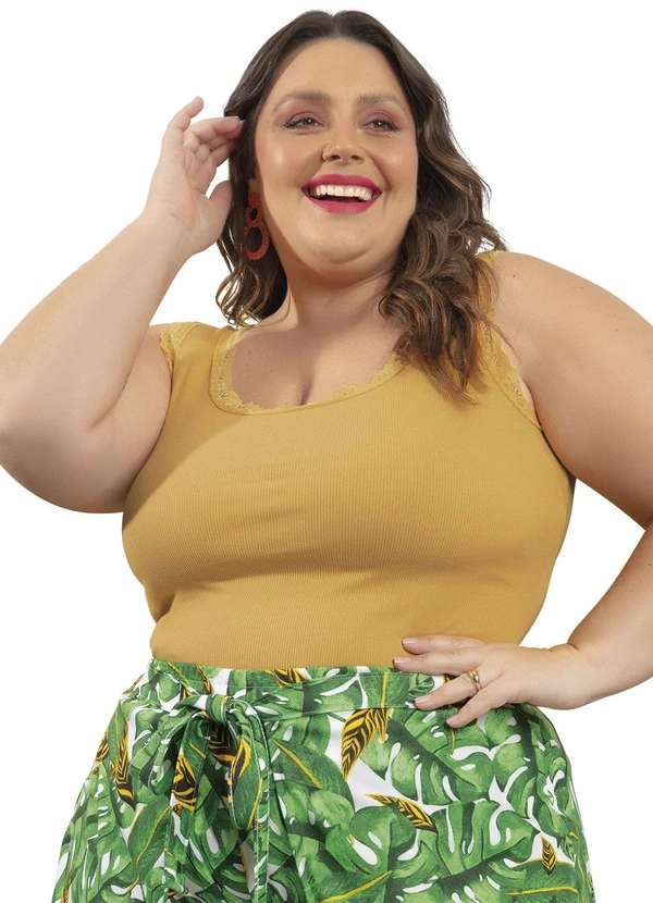 Marguerite - Regata Mostarda Detalhe Renda Plus Size 8