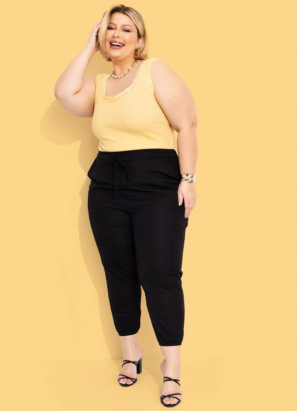 Marguerite - Regata Mostarda Detalhe Renda Plus Size 9