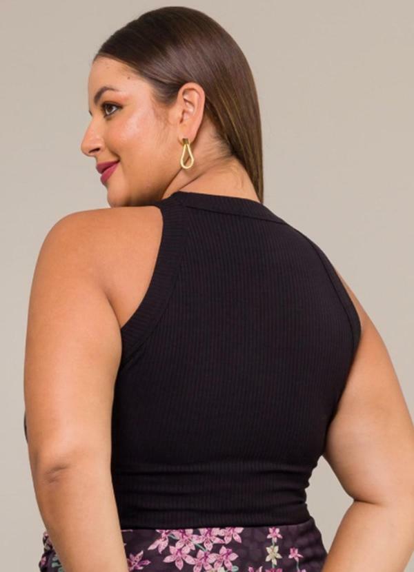 Cess - Regata Plus Size Canelada Diana Preto 2