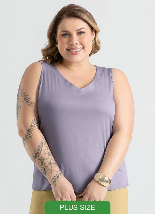 Cativa - Regata Plus Size Decote V em Viscose Lilás